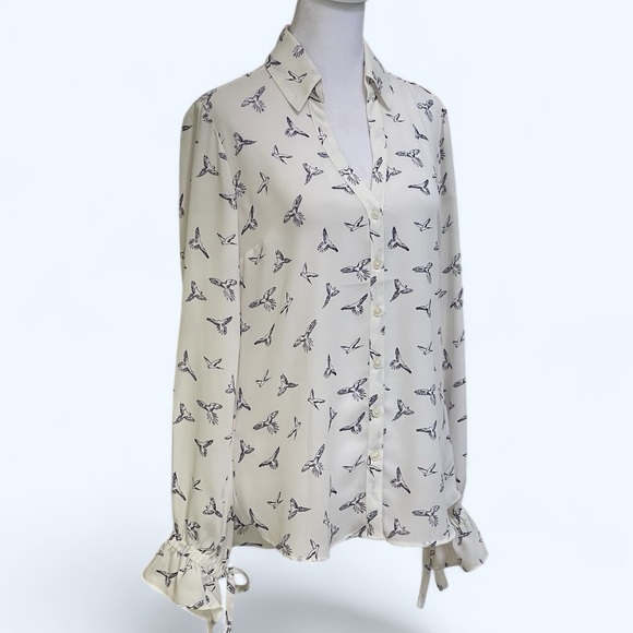 Express The Portofino Blue Ivory Bird Print Blouse Sz S Bows Button-Up Slim Fit - Picture 1 of 14
